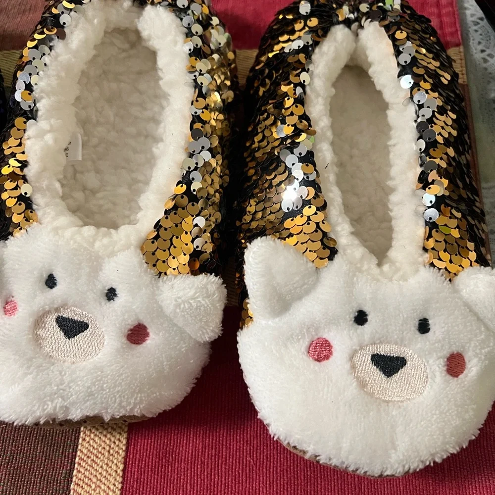 Sleep shoes size 3-4
